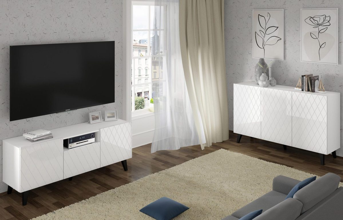Salon mały w bloku