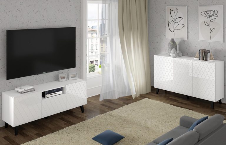 Salon mały w bloku