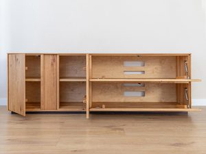 Miniaturka 2 - Komoda RTV dębowa z półkami do salonu