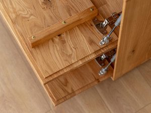 Miniaturka 11 - Mechanizm podnoszenia frontu szafki dębowej