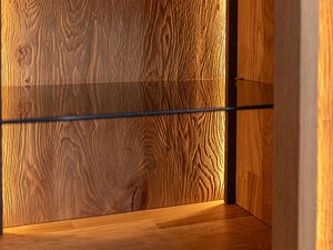 Miniaturka 11 - Przeszklona witryna dębowa z podświetleniem LED