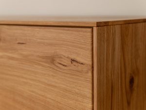 Miniaturka 11 - Front szafki z litego dębu z naturalnym usłojeniem
