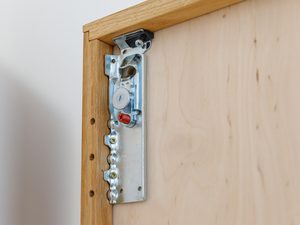 Miniaturka 8 - Detal konstrukcji oświetlenia do witryny