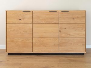 Miniaturka 3 - Komoda z litego dębu z nowoczesnym, prostym frontem