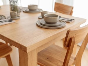 Miniaturka 8 - Stół z litego dębu z nakryciem do jadalni, styl rustykalny