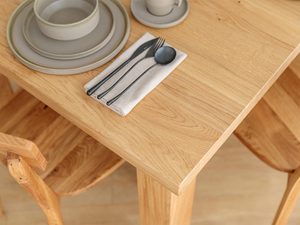 Miniaturka 9 - Drewniany stół dębowy z prostokątnym blatem, nowoczesny design