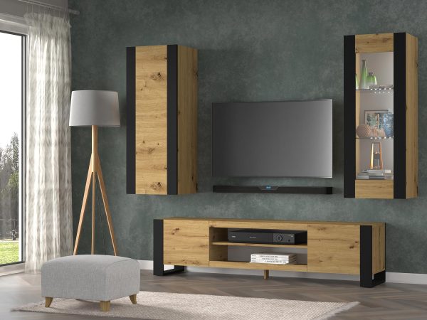 Zestaw mebli RTV z drewnianymi frontami i czarnymi korpusami w industrialnym stylu