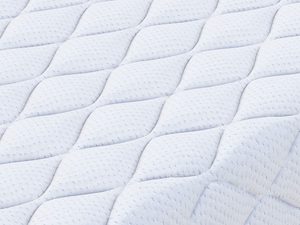 Miniaturka 3 - Detal pikowanego pokrowca na materac z oddychającą powłoką kolor biały