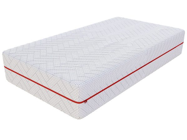 Materac z pokrowcem z włóknami bambusa i antyalergiczną powłoką kolor biały