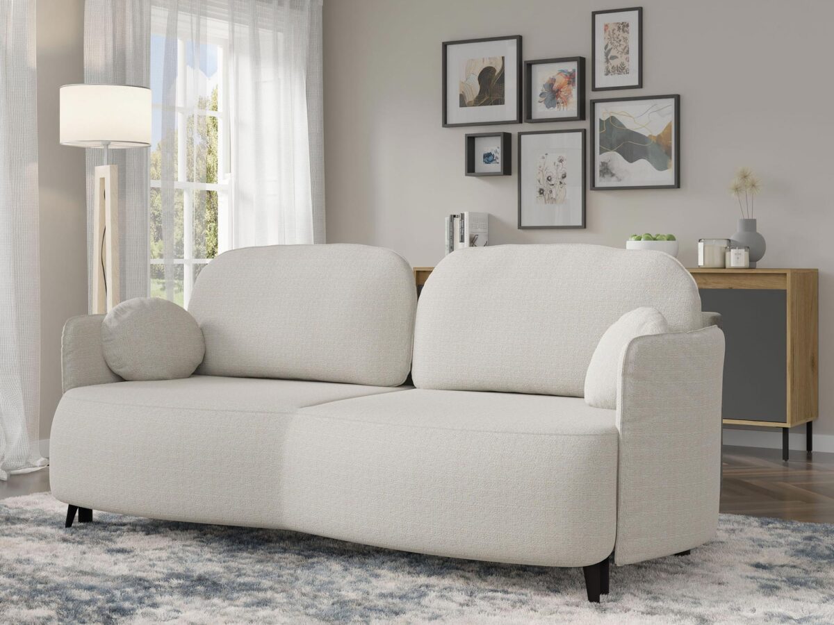 Komfortowa szara sofa z miękkimi poduszkami do eleganckiego salonu