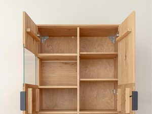 Miniaturka 6 - Nowoczesna witryna z drewna dębowego z wyrazistymi słojami