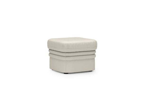 Beżowy puf okrągły z pojemnikiem do nowoczesnej sypialni