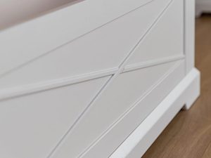 Miniaturka 2 - Nowoczesny cokół do szafki na buty z litego drewna sosnowego