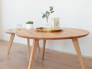 Miniaturka 1 - Okrągły stół dębowy z dekoracją, styl skandynawski