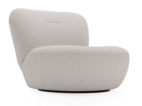 Beżowy fotel skandynawski do przytulnego salonu