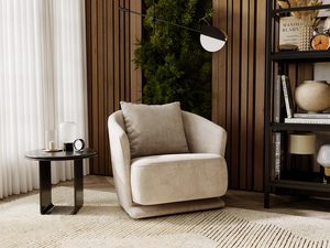 Miniaturka 25 - Beżowy fotel wypoczynkowy w salonie z drewnianą ścianą i lampą