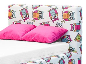 Miniaturka 3 - Zbliżenie na tkaninę sowy – przeznaczenie dziecięce lub młodzieżowe.