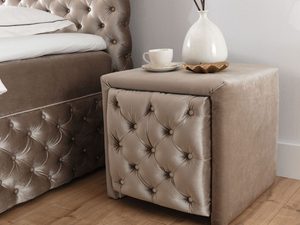 Miniaturka 3 - Szafka nocna pikowana, beżowa, styl glamour