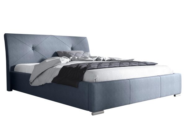 Niebieskie łóżko sypialniane z wysokim pikowanym zagłówkiem i miękką narzutą