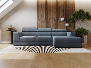 Miniaturka 37 - Granatowy narożnik w jasnym salonie z panelami drewnianymi