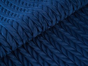 Miniaturka 2 - Przybliżenie na strukturę tkaniny w kolorze granatowym