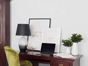 Miniaturka 2 - Drewniane biurko gabinetowe z szufladami w klasycznym stylu