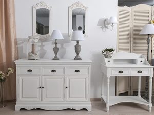 Miniaturka 7 - Biała drewniana komoda w salonie