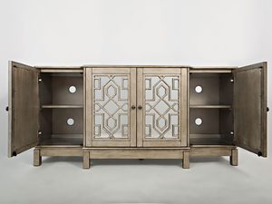 Miniaturka 3 - Beżowa drewniana komoda z dekoracyjnymi frontami w stylu klasycznym