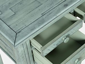 Miniaturka 4 - Detal blatu biurka w stylu rustykalnym z widocznym usłojeniem drewna