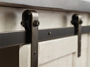 Miniaturka 6 - Detale antycznej komody