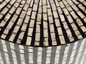 Miniaturka 1 - Stolik z naturalnej muszli morskiej