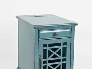 Miniaturka 1 - Turkusowa drewniana szafka nocna z dekoracyjnymi frontami w stylu retro