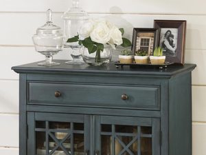 Miniaturka 2 - Drewniana komoda w kolorze turkusowym