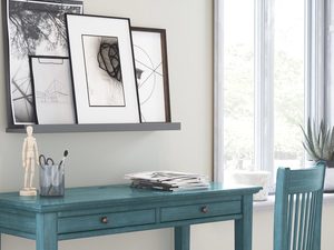 Miniaturka 5 - Zbliżenie na tapicerowane siedzisko krzesła z delikatnym przeszyciem