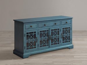 Miniaturka 3 - Drewniana komoda z przeszklonymi frontami w aranżacji klasycznego salonu