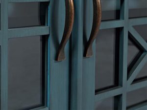 Miniaturka 4 - Mosiężne detale uchwytów w komodzie