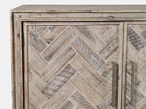 Miniaturka 2 - Komoda w jodełkę z metalowymi uchwytami do eleganckich wnętrz