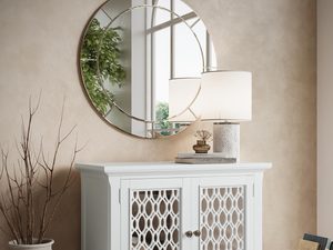 Miniaturka 4 - Biała komoda z ażurowymi frontami do klasycznego wnętrza