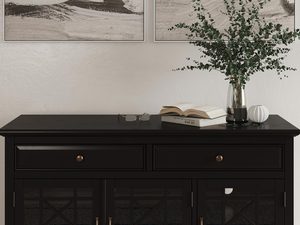Miniaturka 10 - Drewniana komoda z dwoma szufladami i przeszklonymi drzwiami w stylu klasycznym kolor czarny