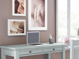 Miniaturka 6 - Detal tapicerowanego siedziska w stylu klasycznym