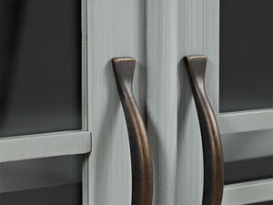 Miniaturka 1 - Komoda z eleganckimi odcieniu