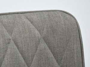 Miniaturka 6 - Detal materiału oparcia krzesła retro