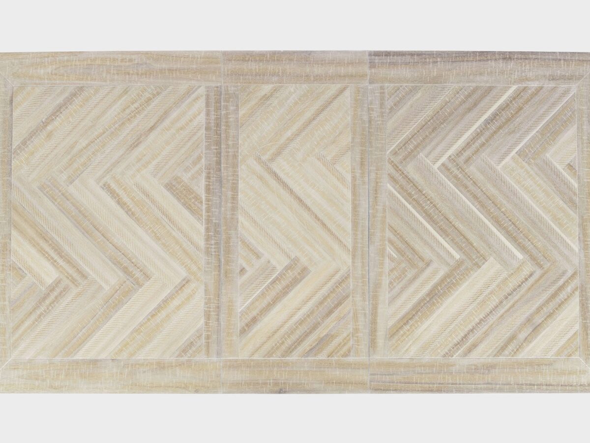 Blat stołu z jodełkowym wzorem w stylu klasycznym