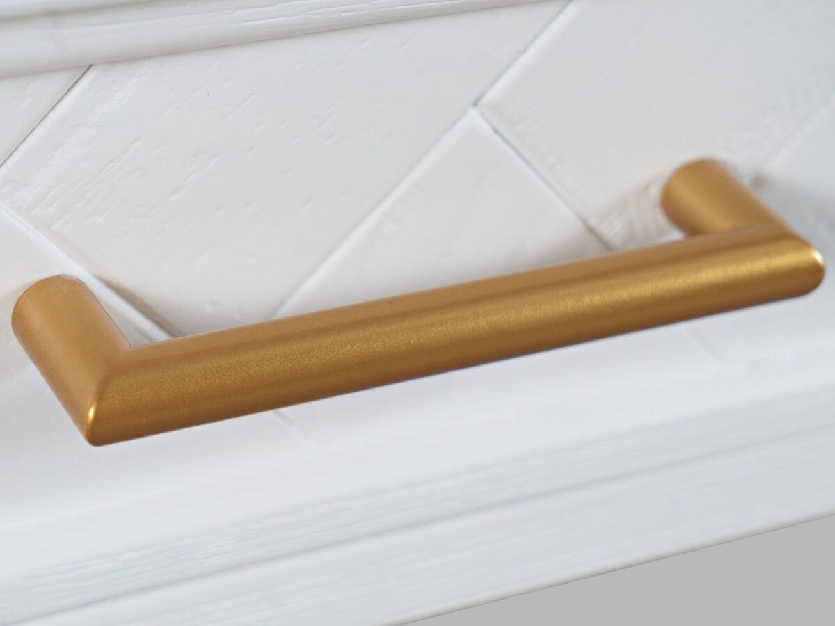 Detal złotych uchwytów