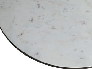 Miniaturka 3 - Detal białego marmuru z delikatnym wzorem