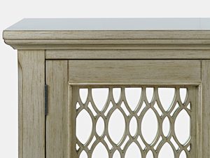 Miniaturka 4 - Beżowa komoda z ażurowymi drzwiami do stylowych wnętrz