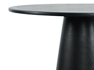 Miniaturka 1 - Detal drewnianego stołu z okrągłym blatem i naturalnym wykończeniem