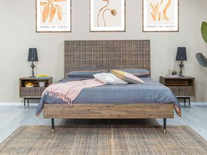 Miniaturka 4 - Aranżacja sypialni z łóżkiem i szafkami nocnymi z drewna akacjowego