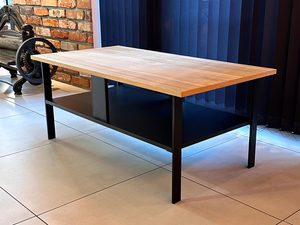 Miniaturka 10 - Nowoczesny stolik kawowy w industrialnym stylu przy czerwonej cegle