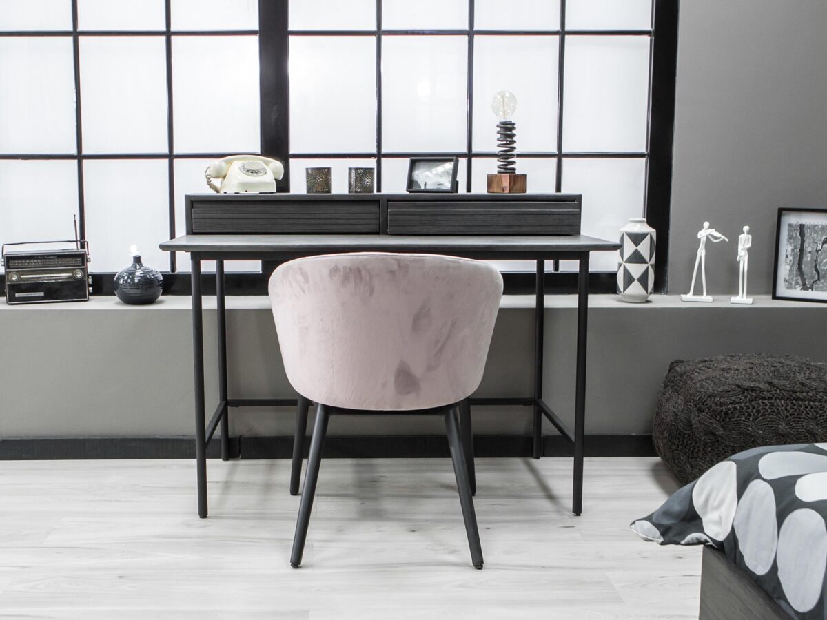 Nowoczesne biurko z szufladami na smukłych nogach Nowoczesne biurko z szufladami na smukłych nogach